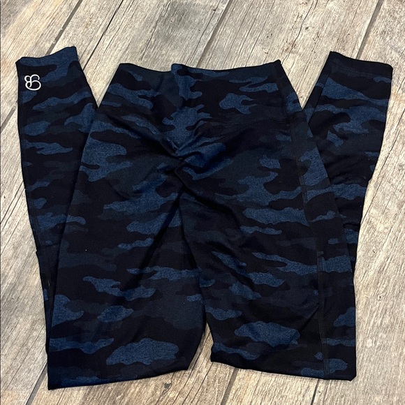 Bombshell sportswear leggings - Picture 2 of 4